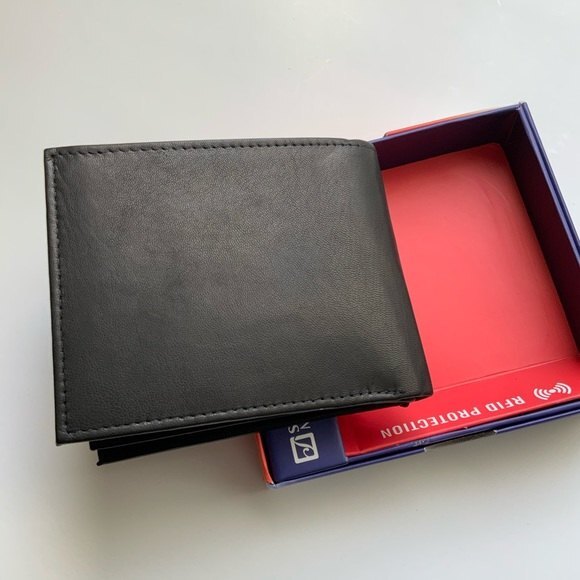 Stone Mountain Leather Wallet - Picture 5 of 10